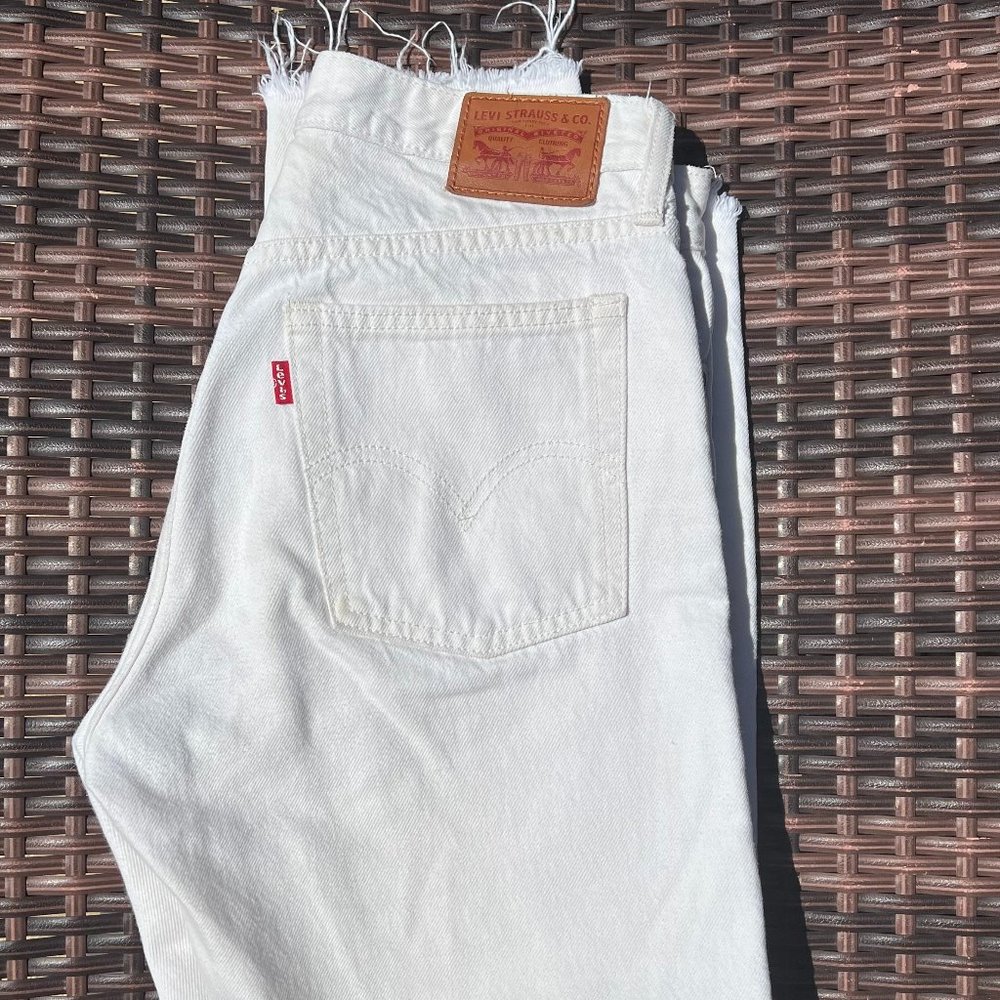 Levi's Straight Leg Jeans